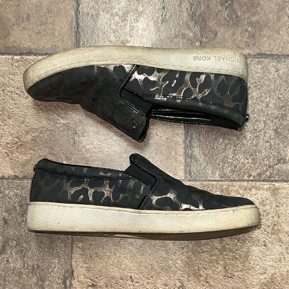 Michael Kors Shoes - Michael Kors  Size 6